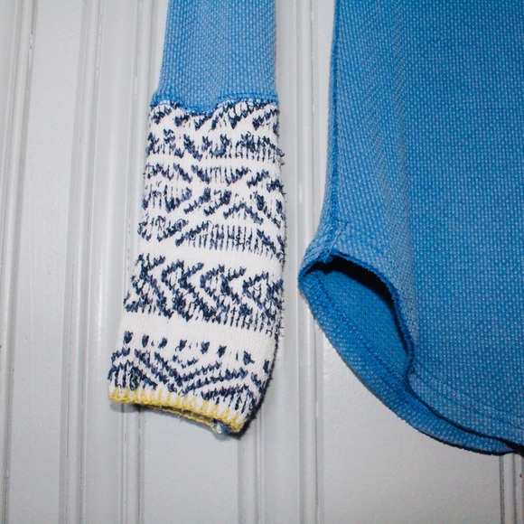 •FREE PEOPLE• Alpine Cuff Newbie Blue Thermal - Picture 2 of 6